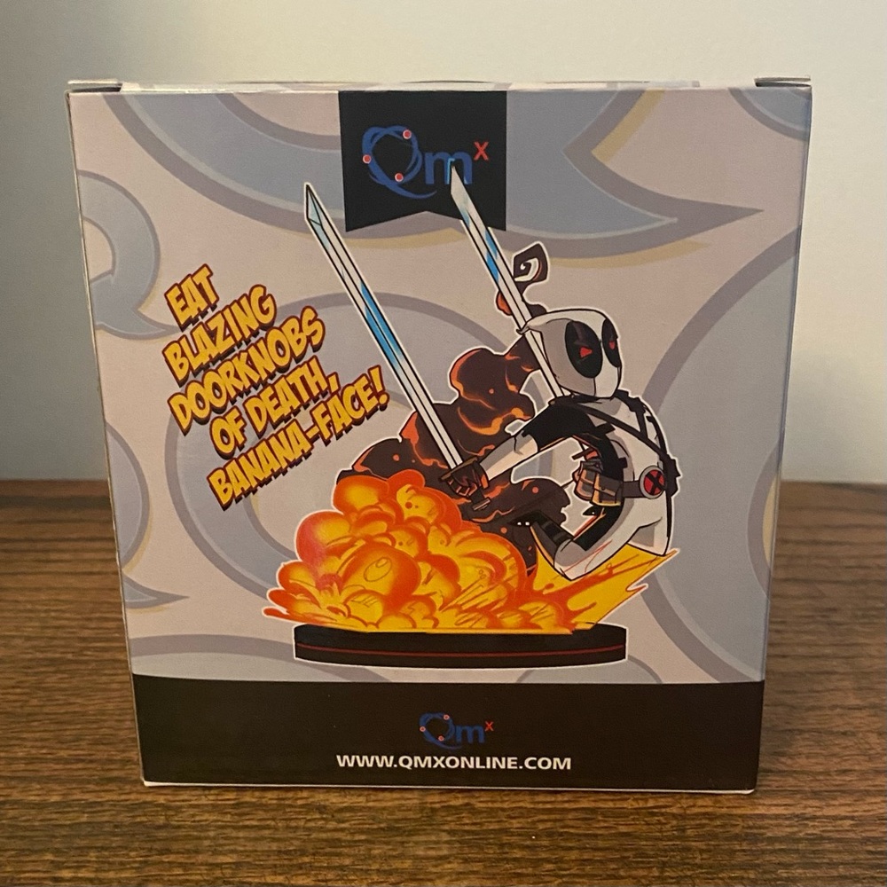 Q Fig Deadpool New In Box - Picture 2 of 4